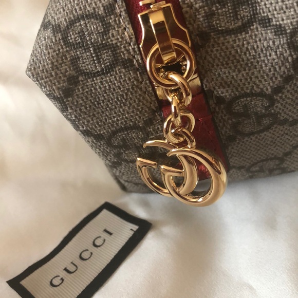 Gucci small cosmetic pouch - Picture 3 of 6
